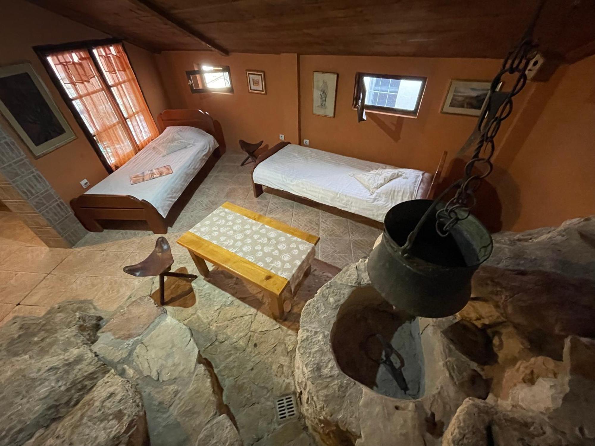 Cave Apartment Virpazar Buitenkant foto